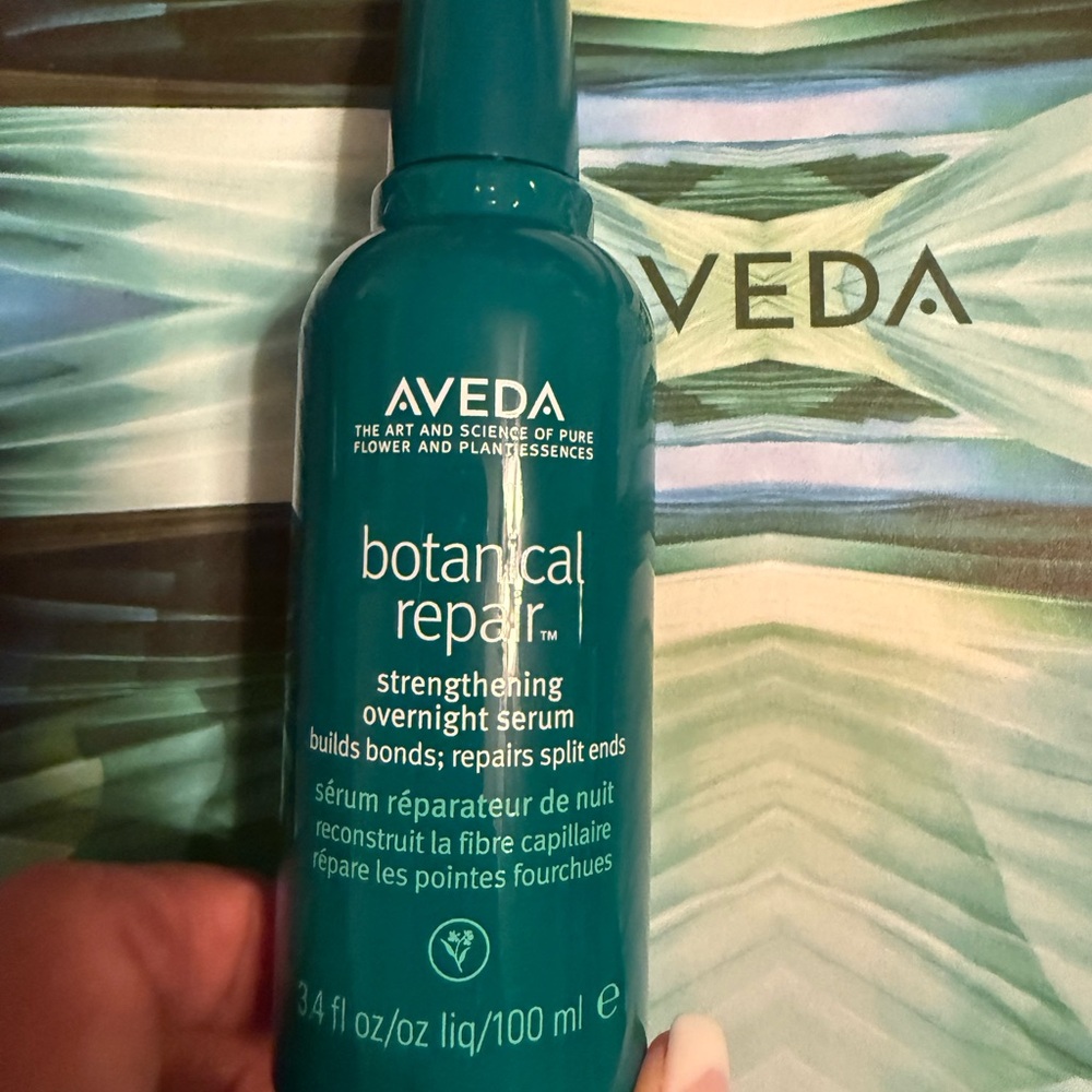 Aveda Botanical Repair Strengthening Overnight Serum with bonus samples